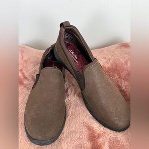 Clarks Men's Chocolate Brown Slip-On Loafers